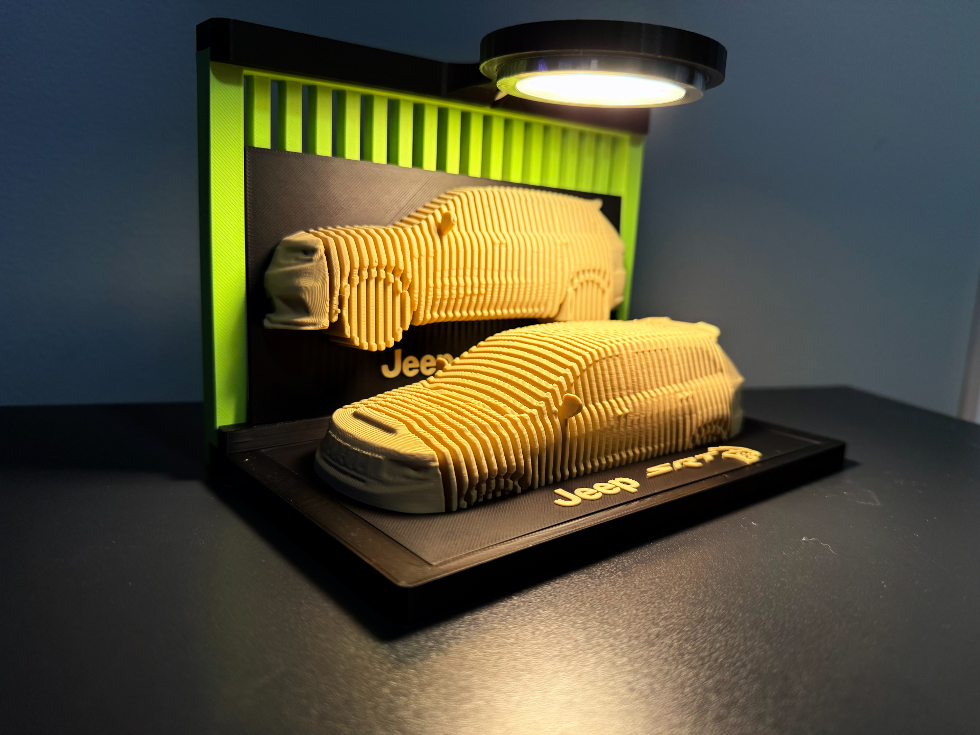 Jeep Grand Cherokee SRT (Wk2) Layered Car model!