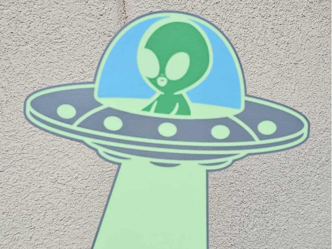 Glow in the Dark Alien Abduction Lightbox