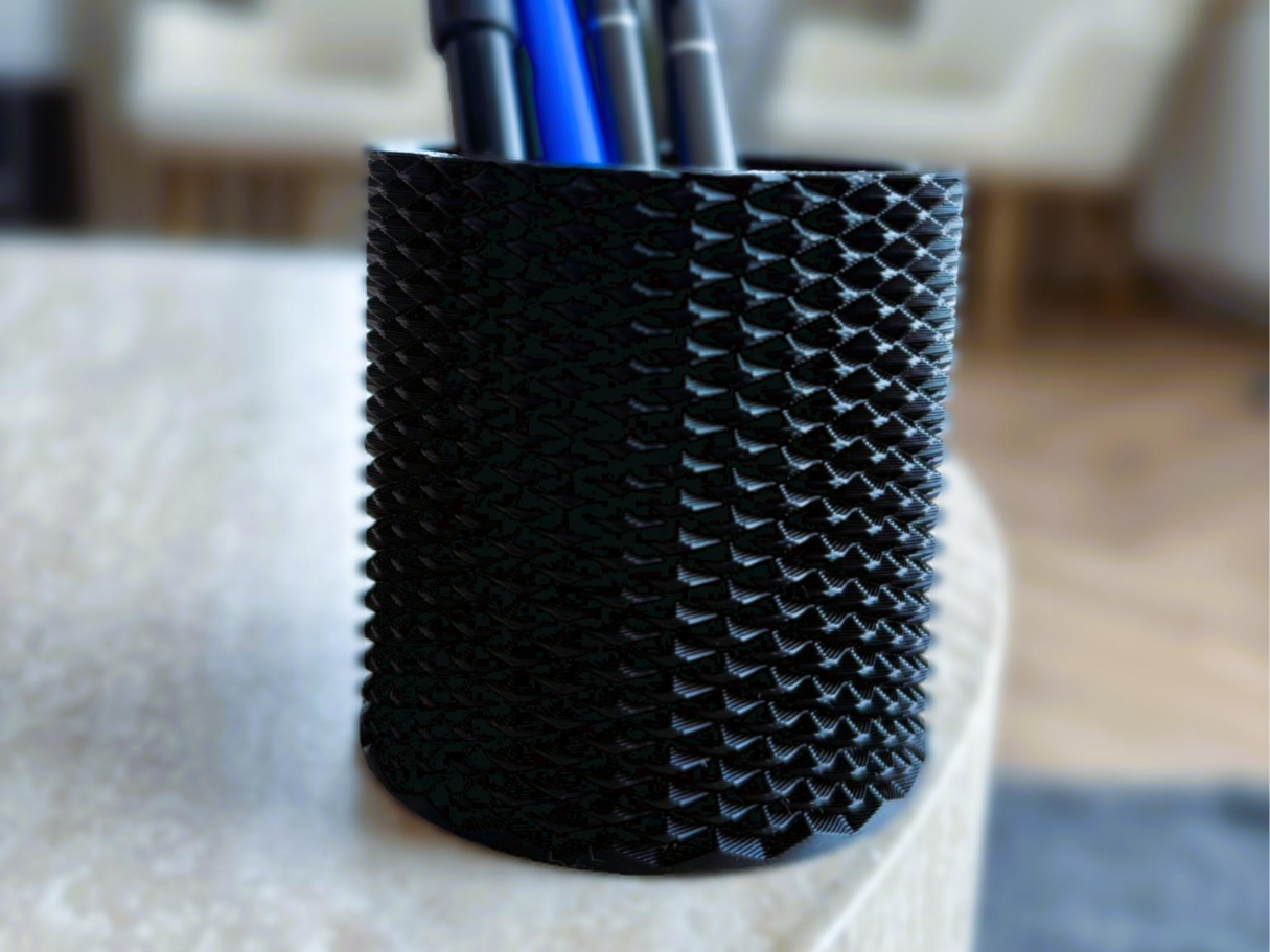 Knurled Pen Holder