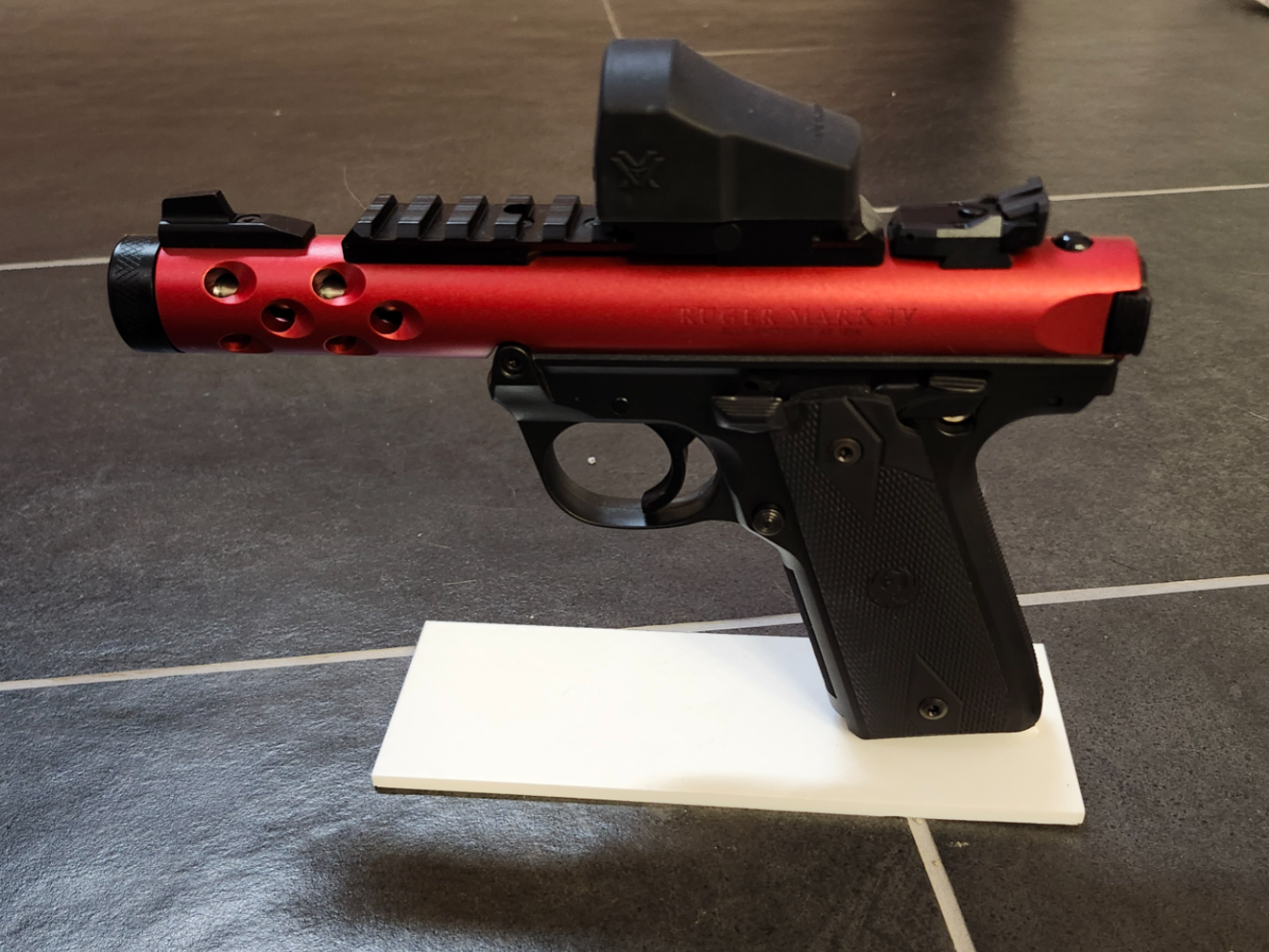 ruger mk iv 22/45 stand