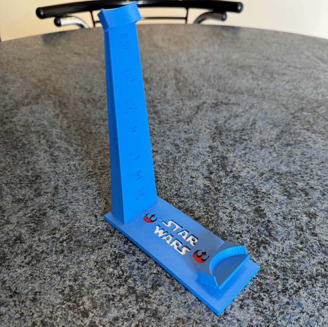 Graflex lightsaber stand