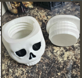 Skull Stash Box - Screw Top Design