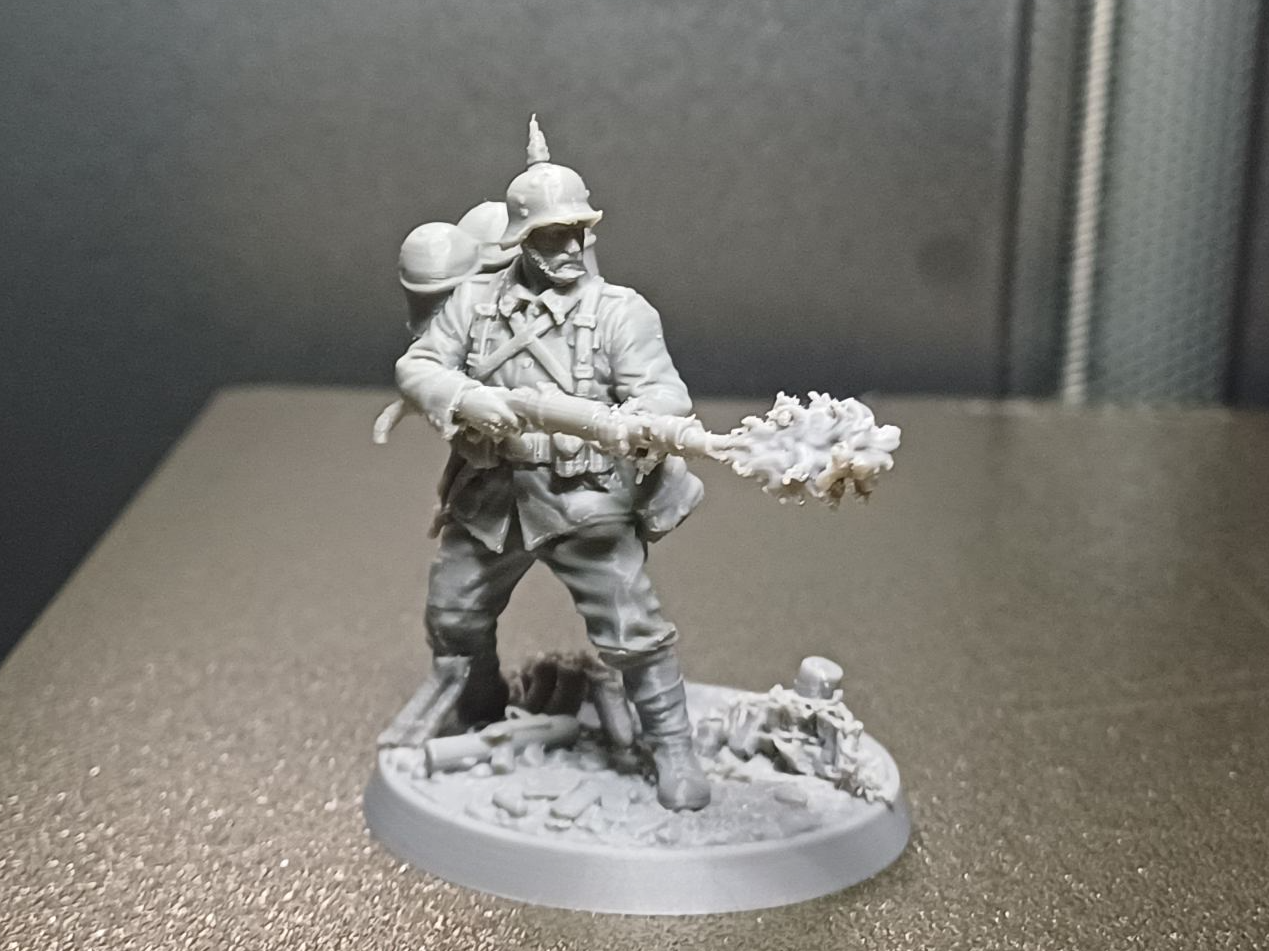 WW1 German Soldier 4 Flamethrower