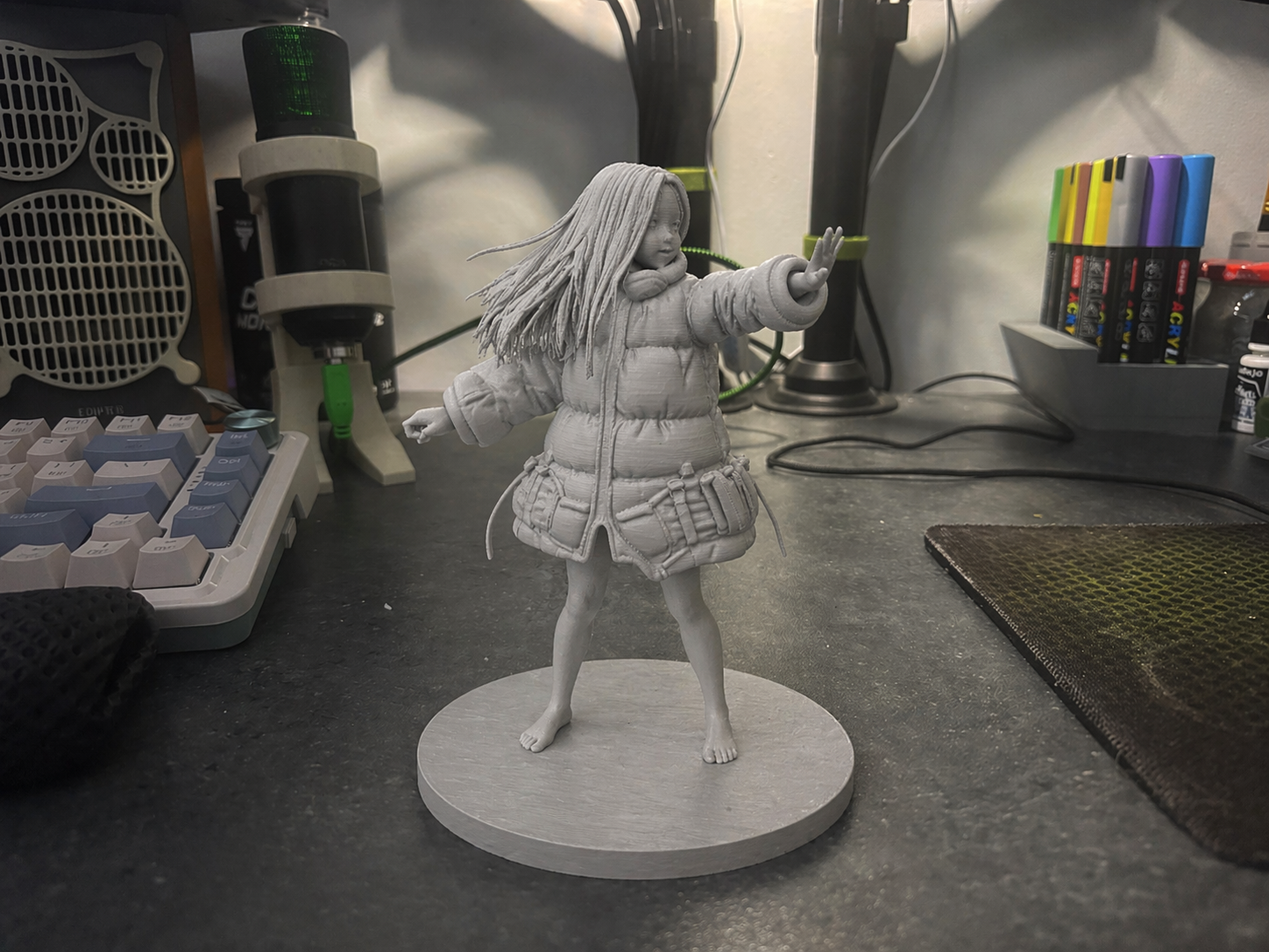 Pragmata Girl Figurine – Dynamic Pose Statue