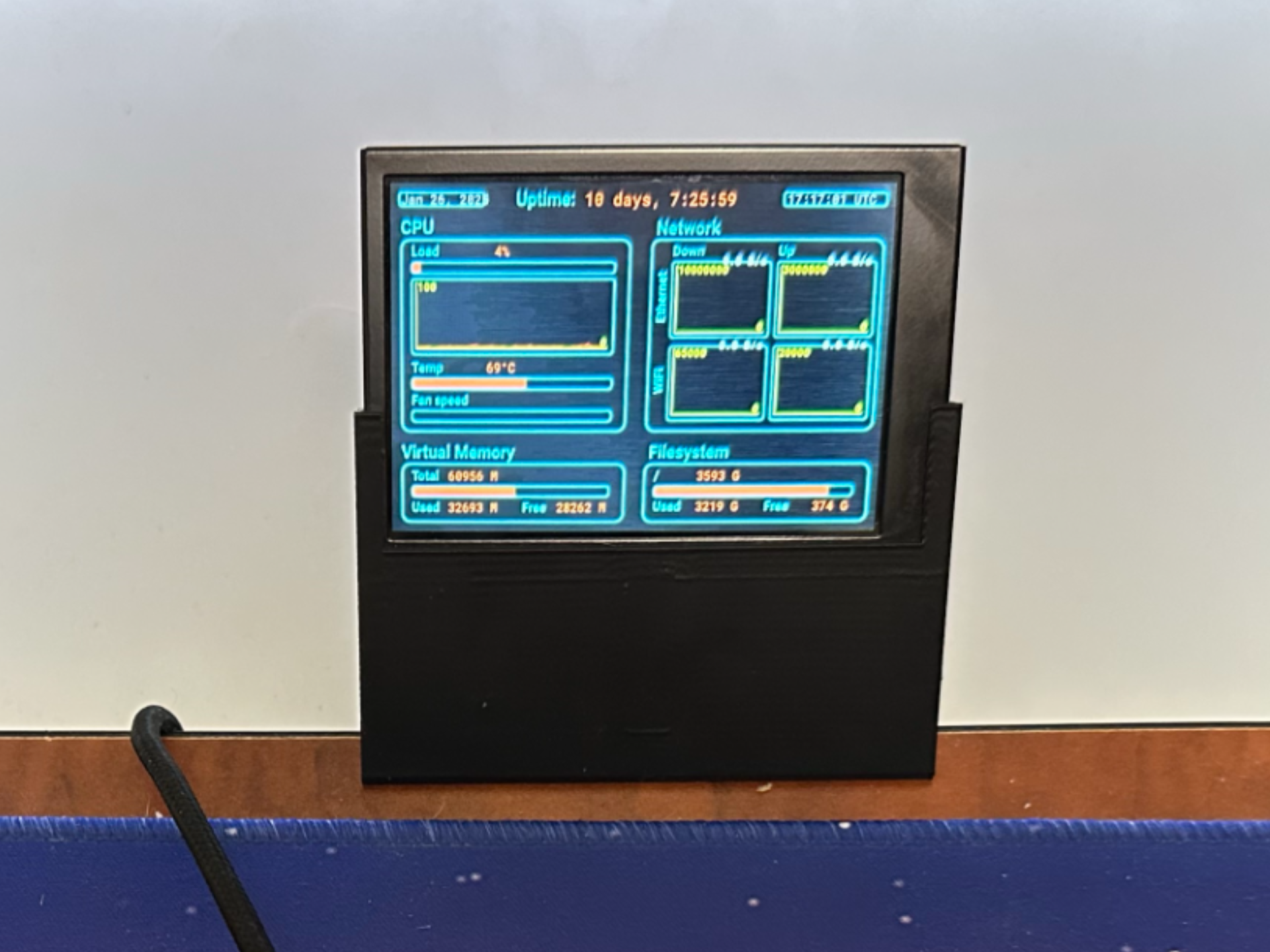 Clamping Desk mount for Turing Screen