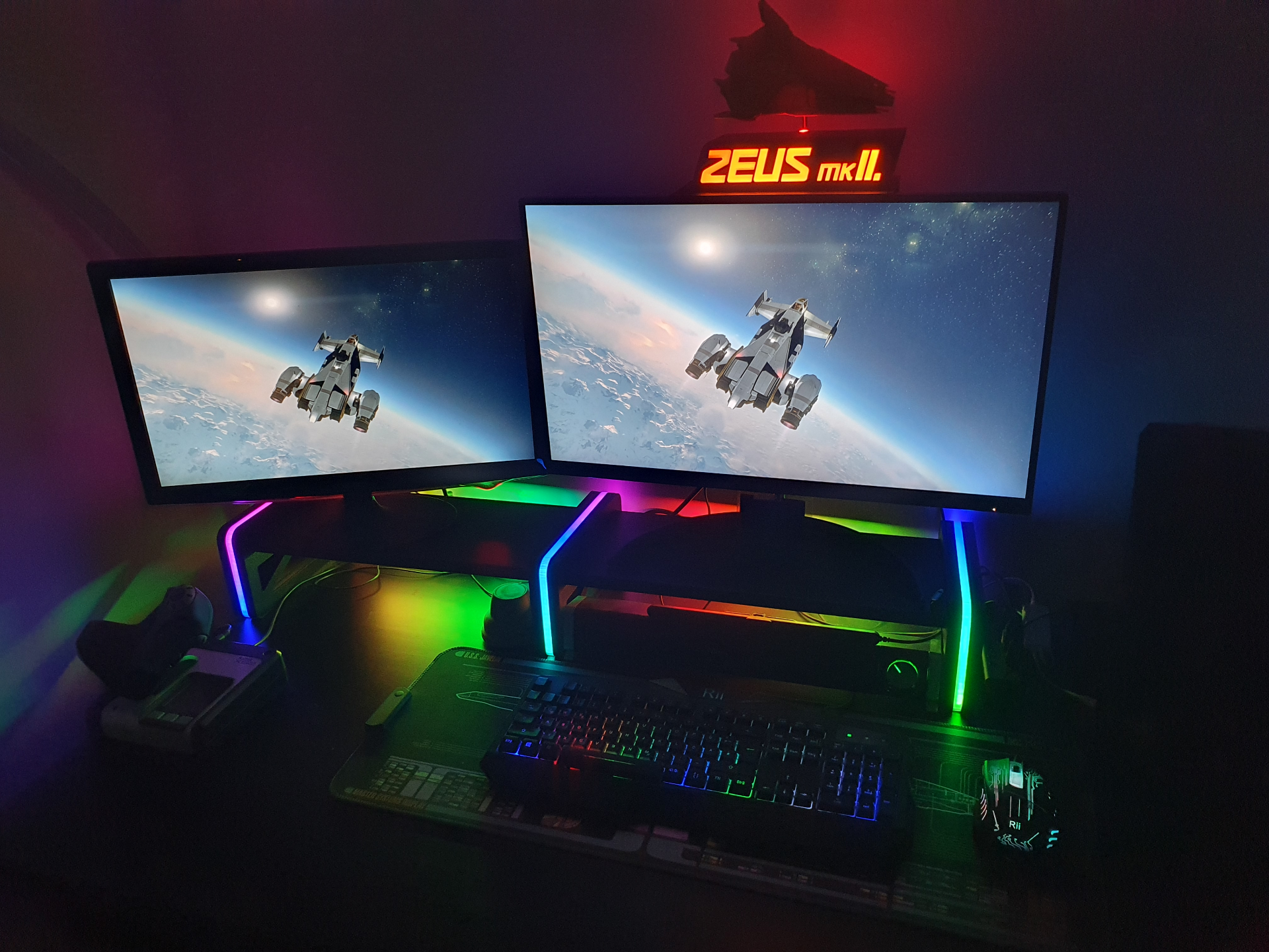 LED Monitor Table