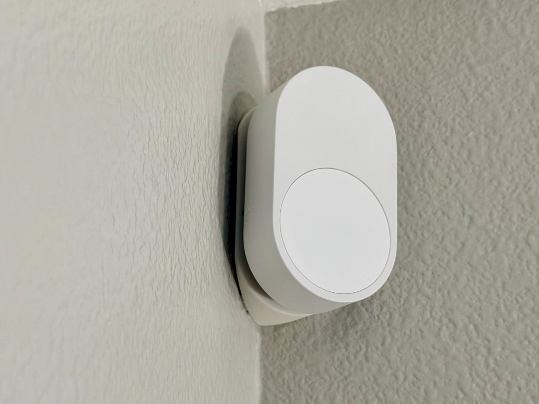 ADT Motion Sensor Corner Mount