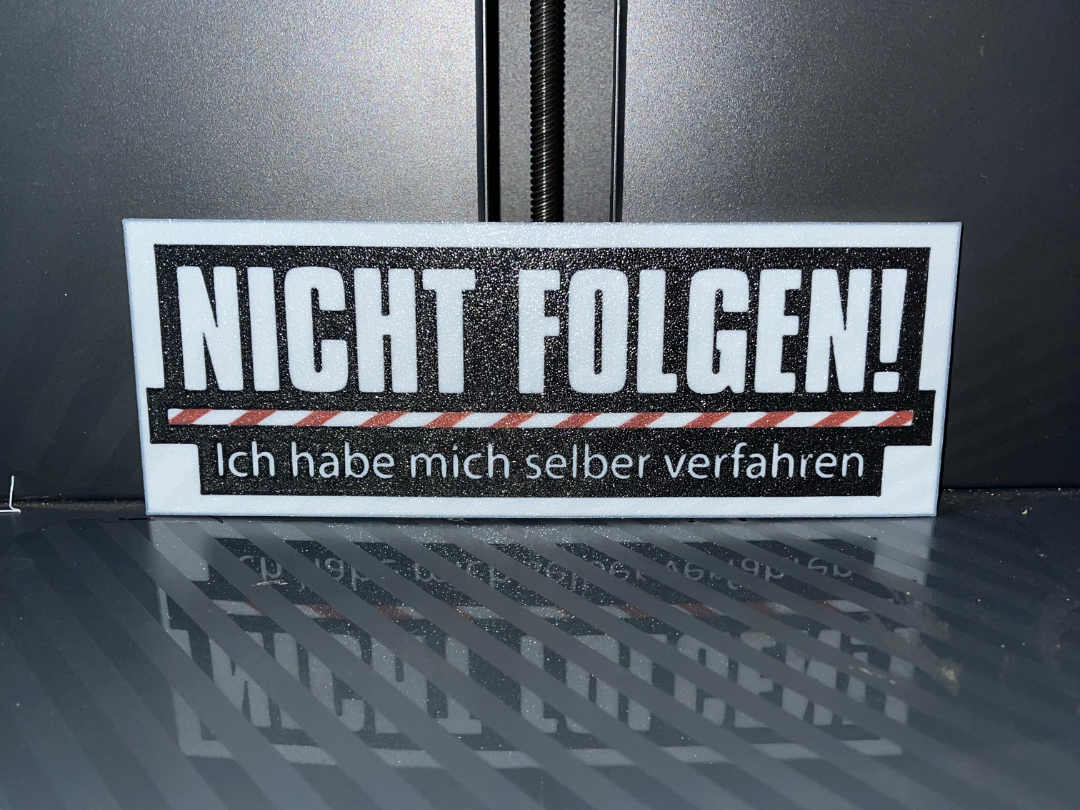 Lustiges Schild: Nicht folgen...