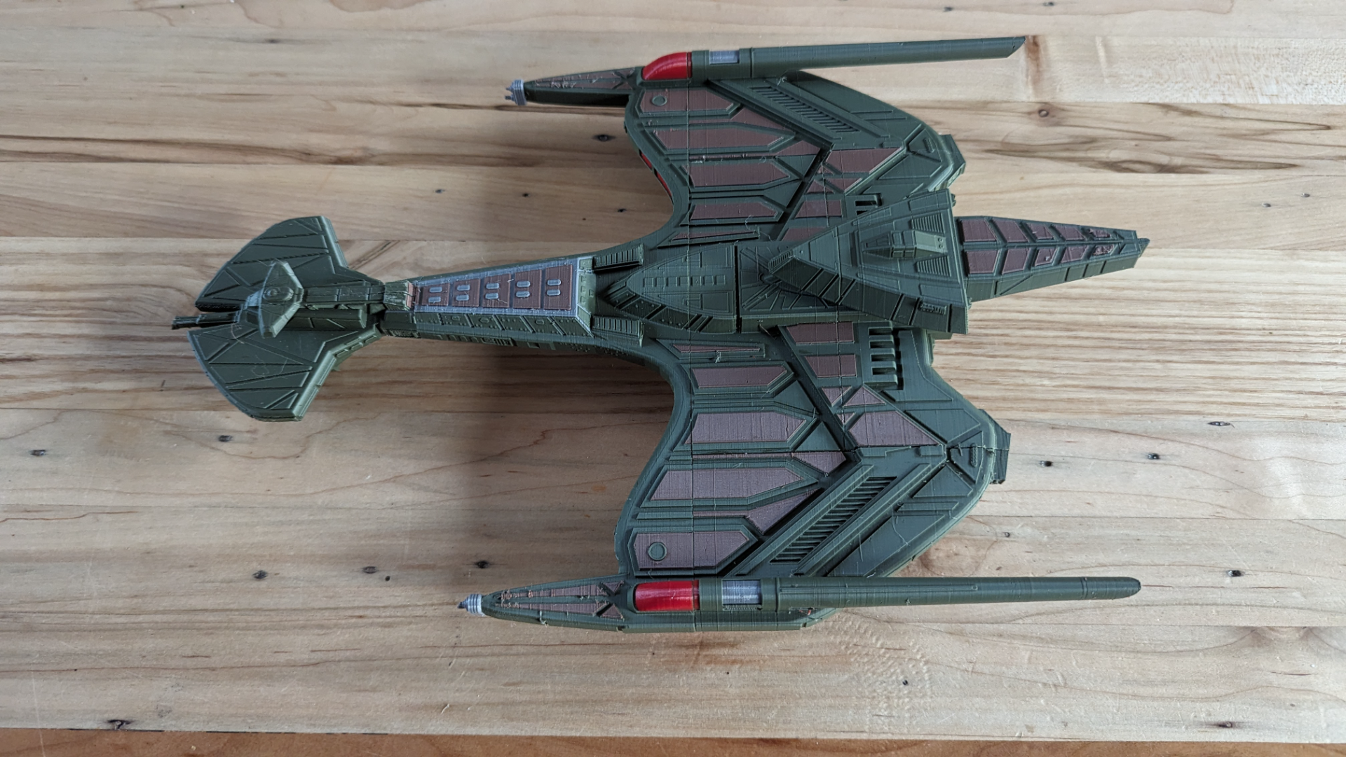 Klingon Negh'Var Battle Cruiser in 1:2000 Scale