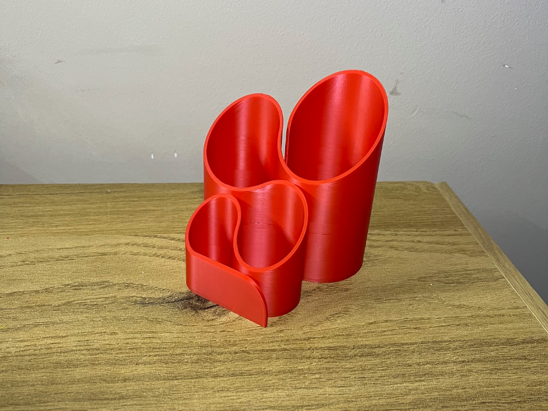 Curved desk tidy pen holder organiser