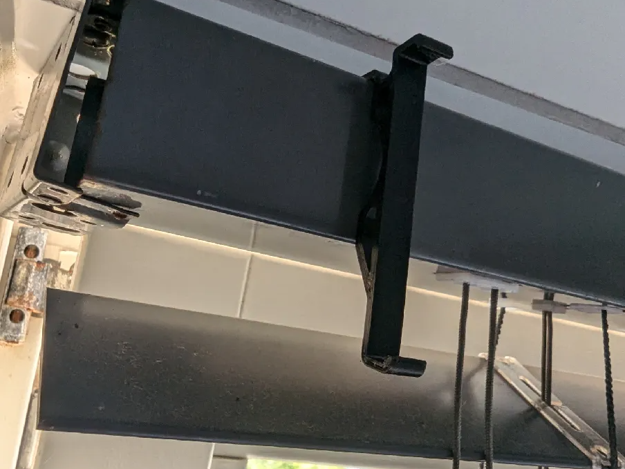 Valance clip