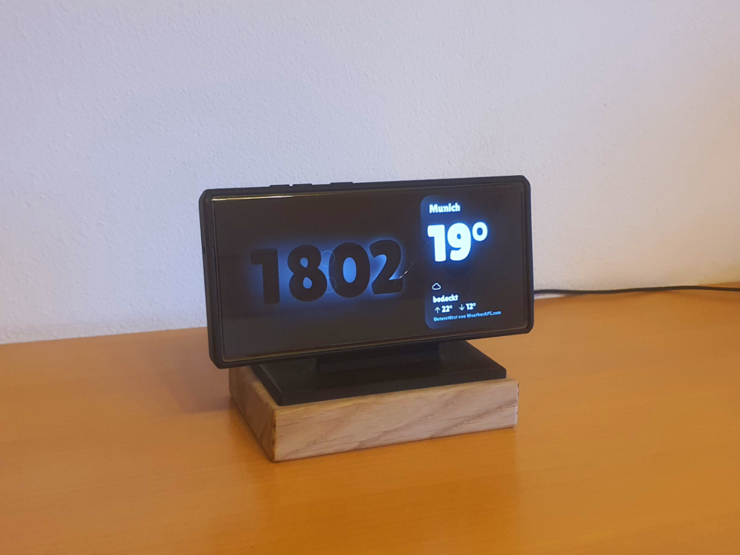 MagSafe Wireless Charging Stand