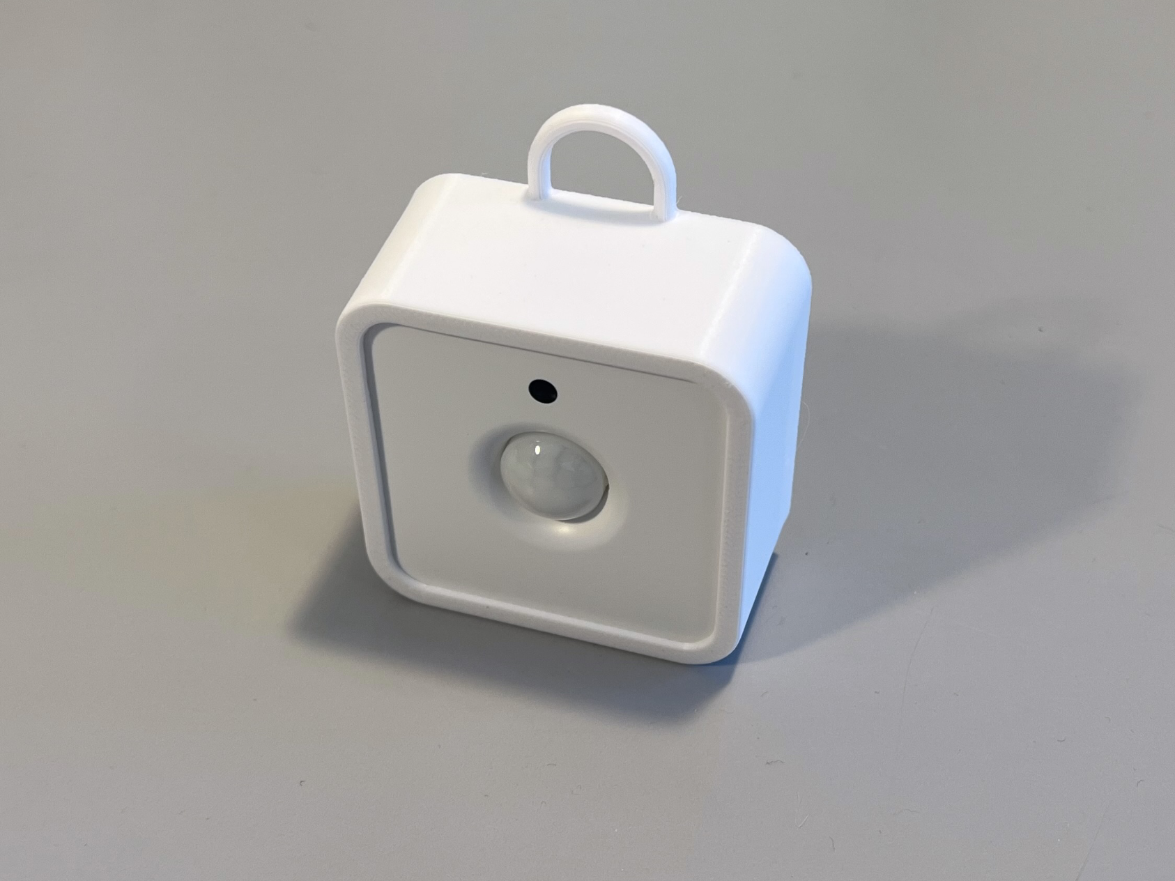 Hue Motion Sensor hanging mount for nail or hook