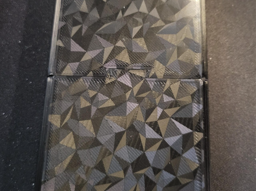 DBLG1 - Kaleido Handset Case