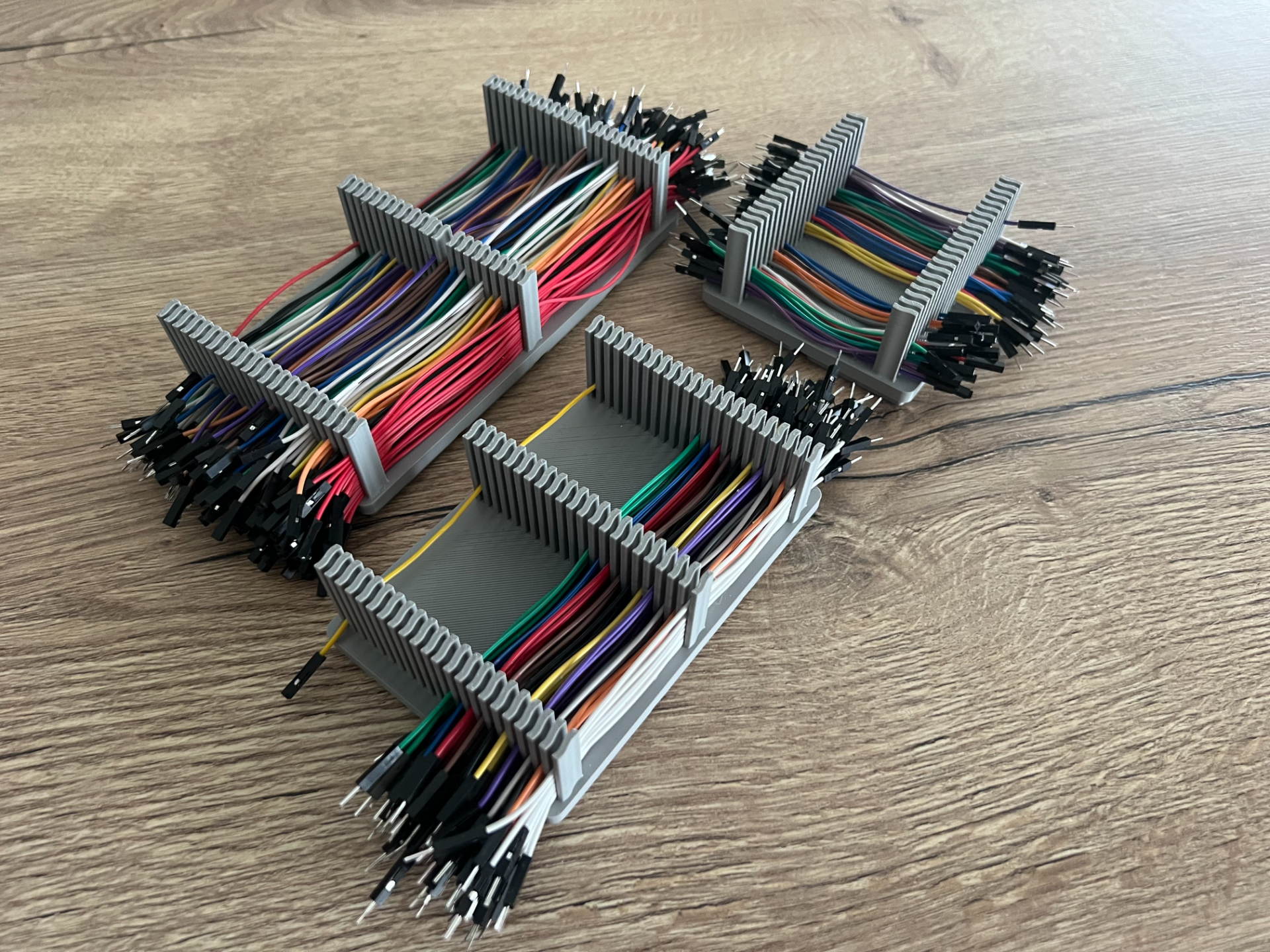 Gridfinity wire holder for breadboard wires