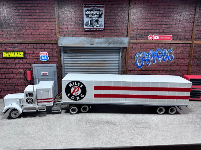Little King Hauler 1/43
