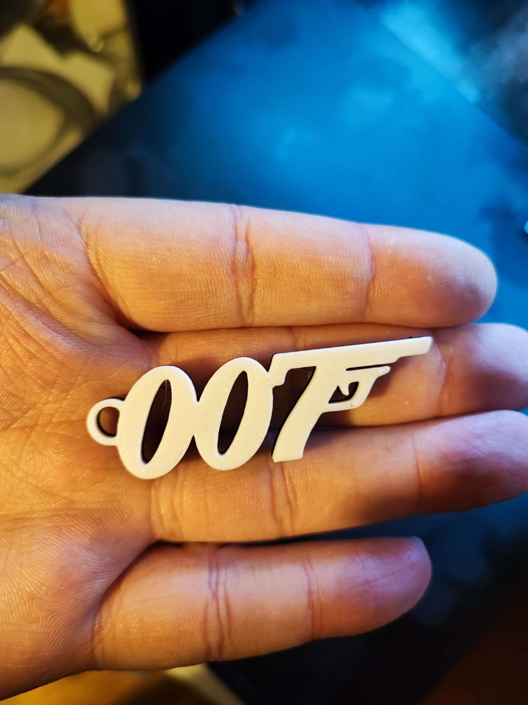 007 keychain