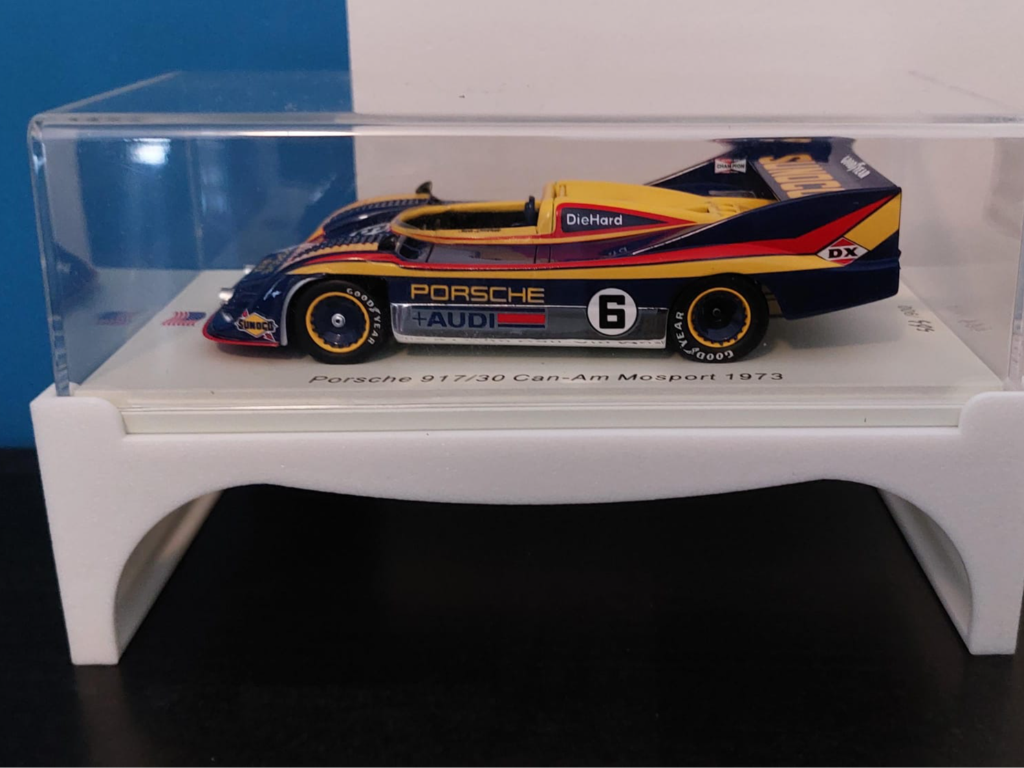 Spark car model stand straight