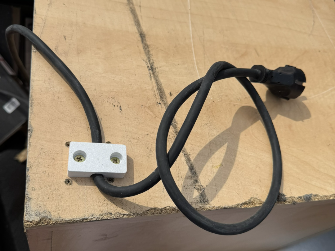 Cable holder for power supply
