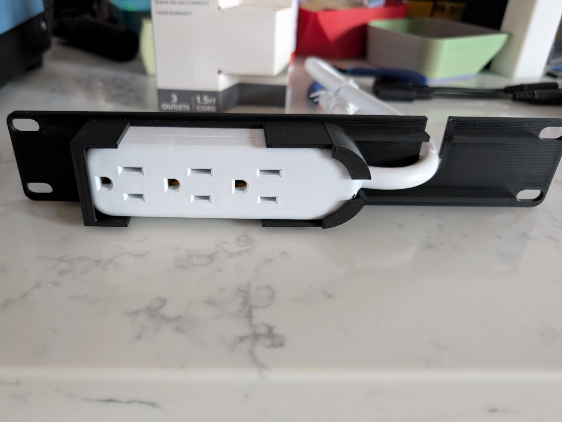 Home Depot 3 outlet power strip 10" 1U Mount