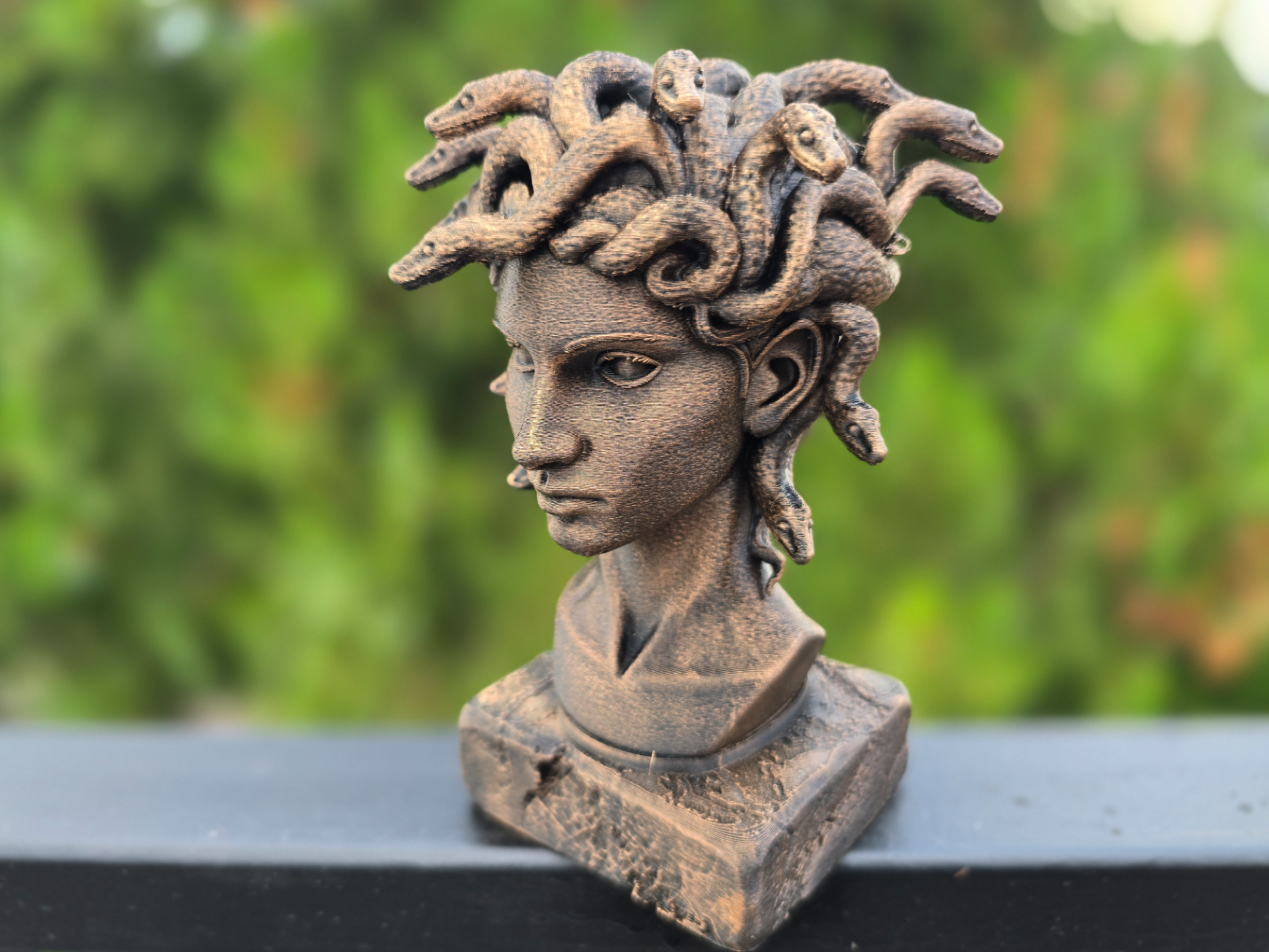 GORGON SISTERS BUST