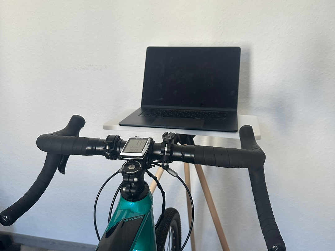 3-Bein Rennrad Tisch