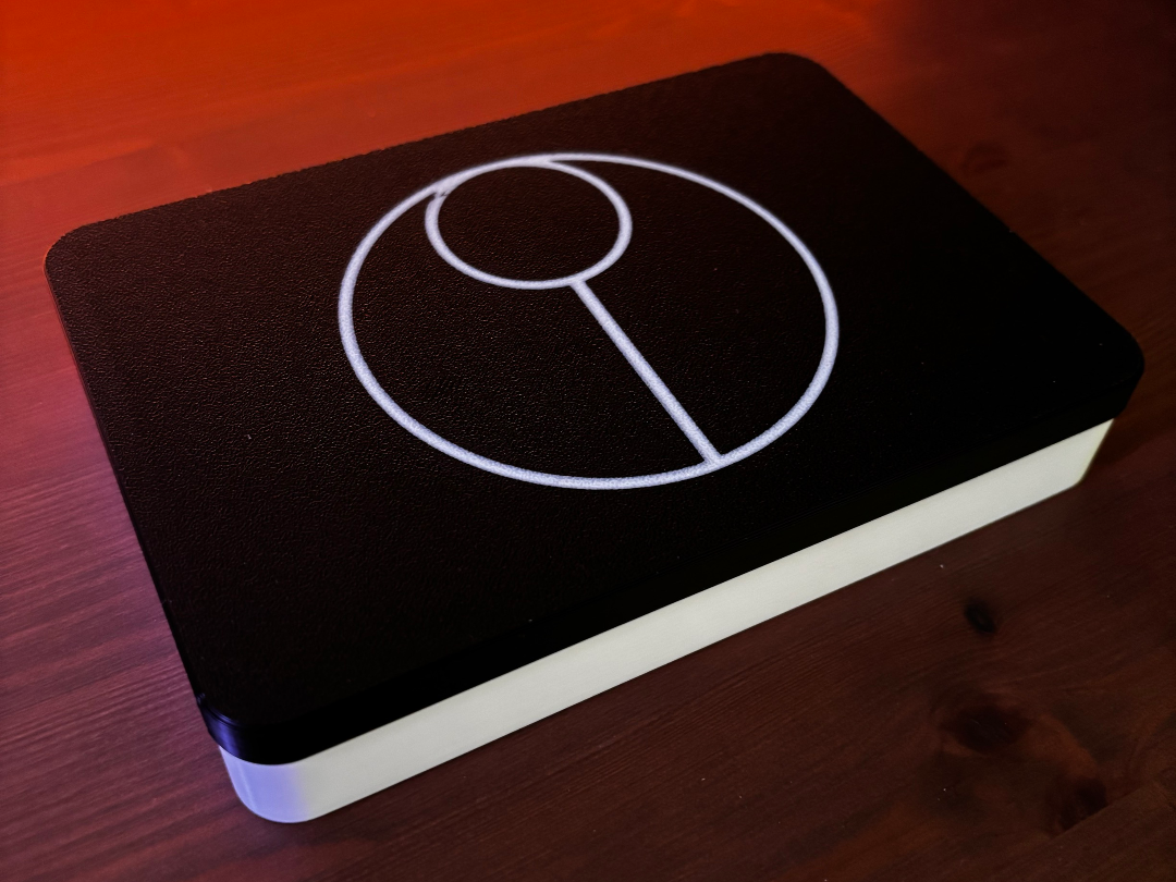 Tau DataSheet Card Holder
