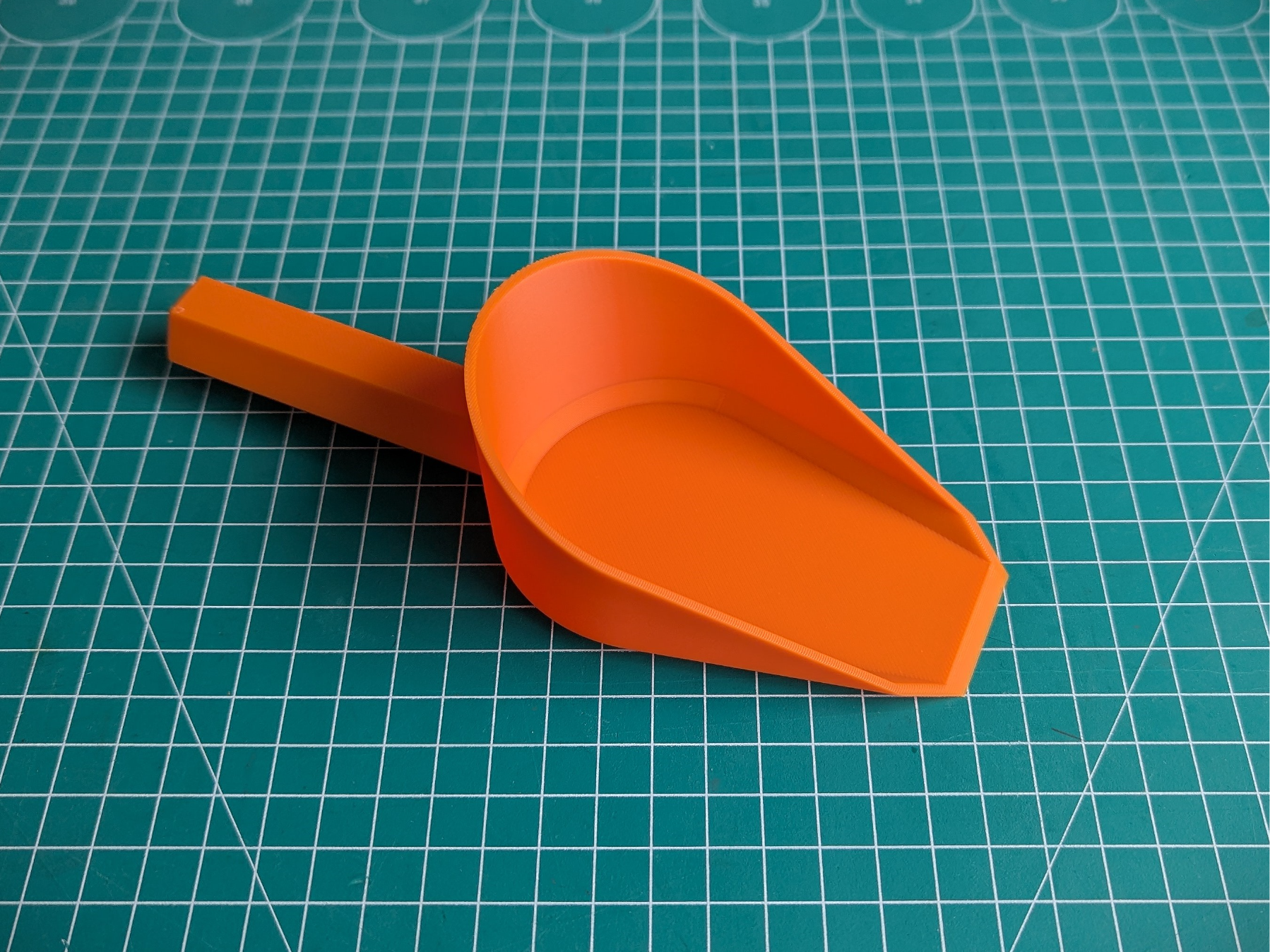 Small Multipurpose Scoop