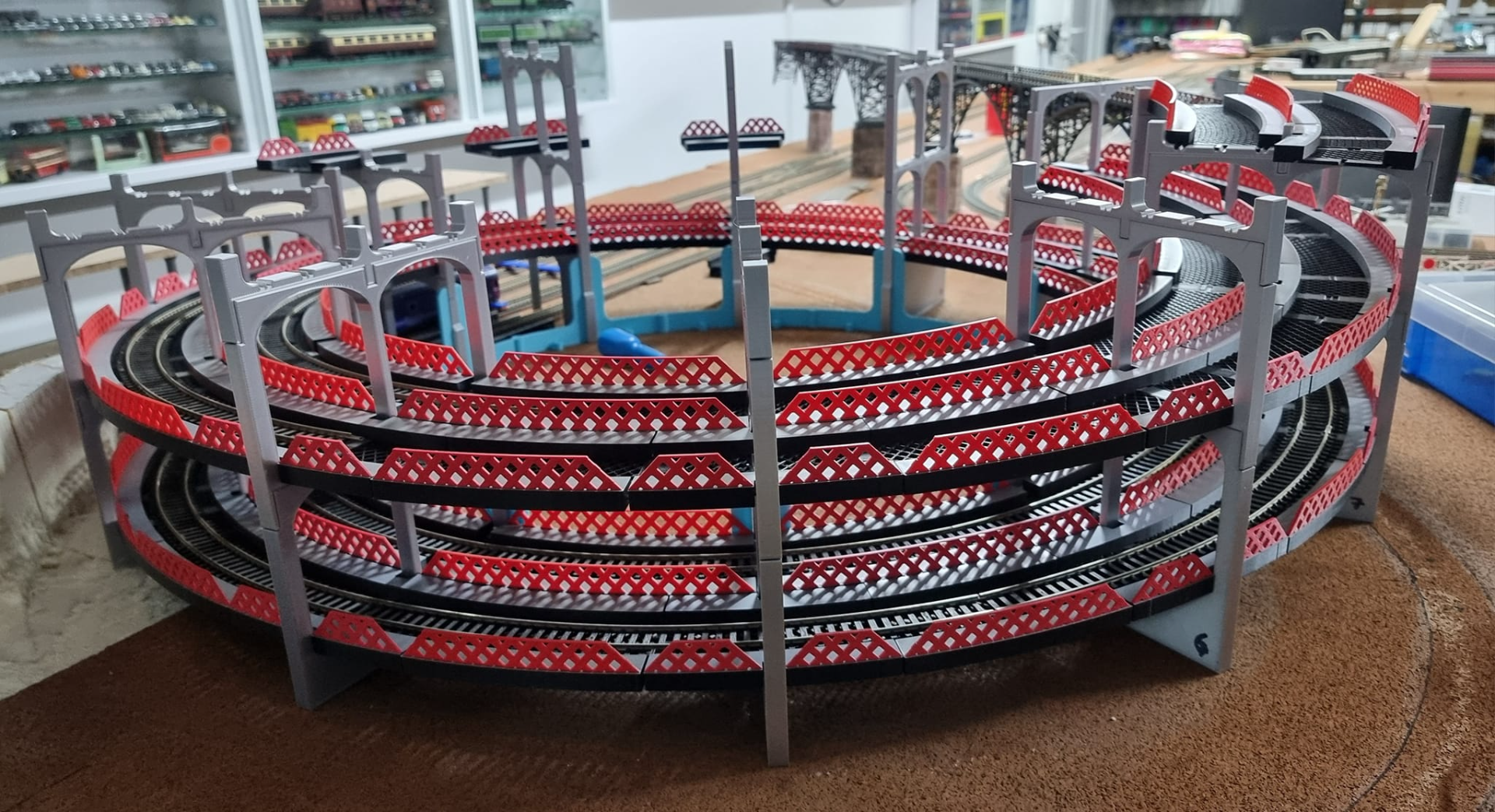 Model Railway HO / OO 1st/2nd Radius Helix
