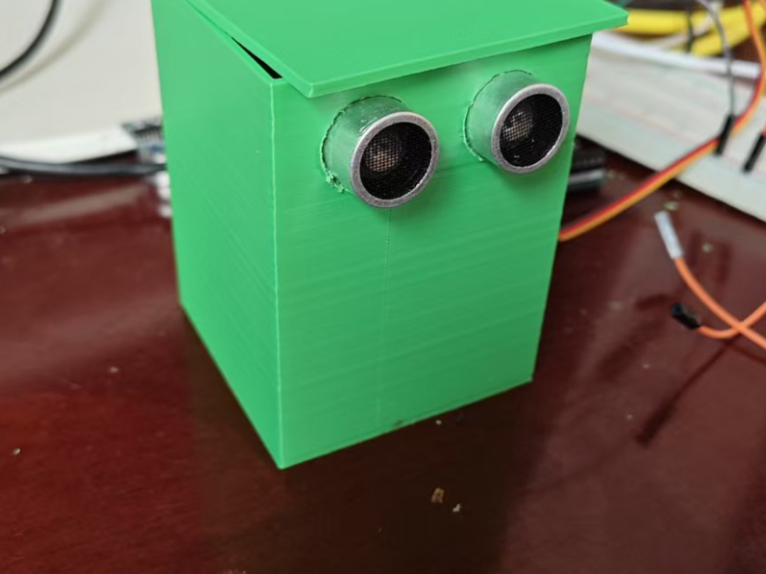 自动翻盖垃圾桶