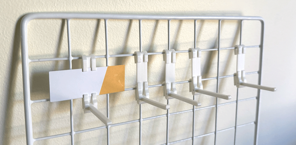 Folding display hooks