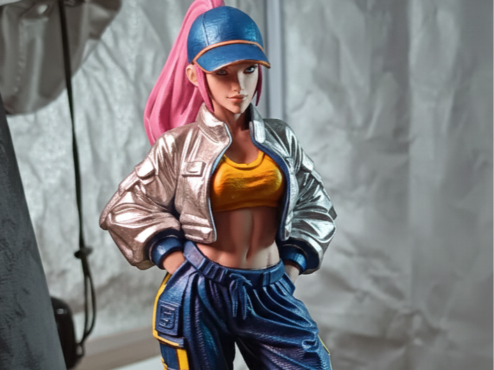 Streetwear Girl Figurine
