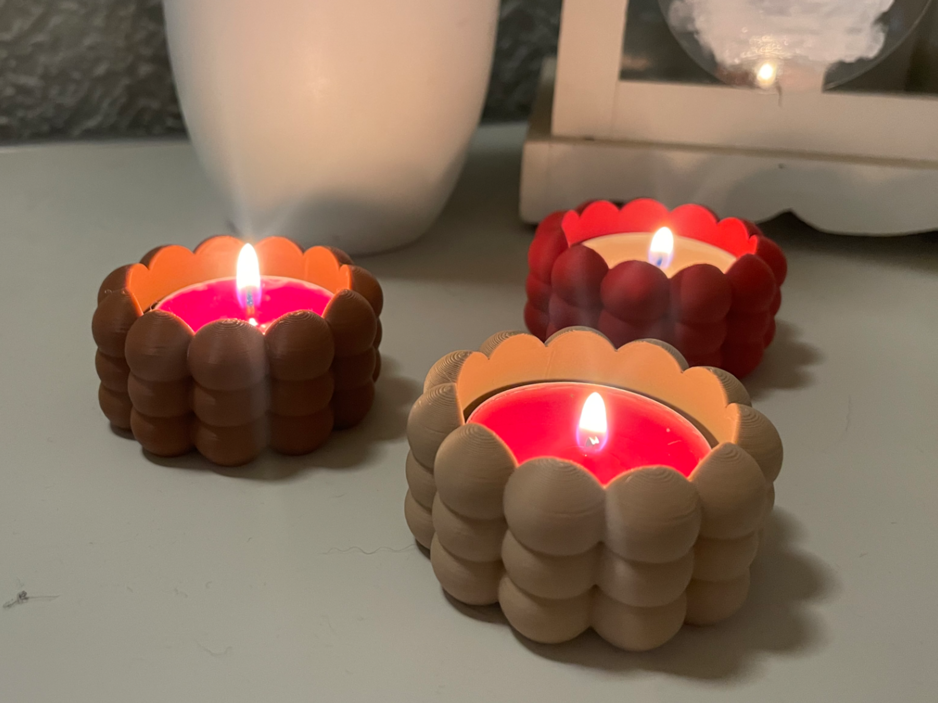moderner Kugel Design - Teelichthalter Hubble