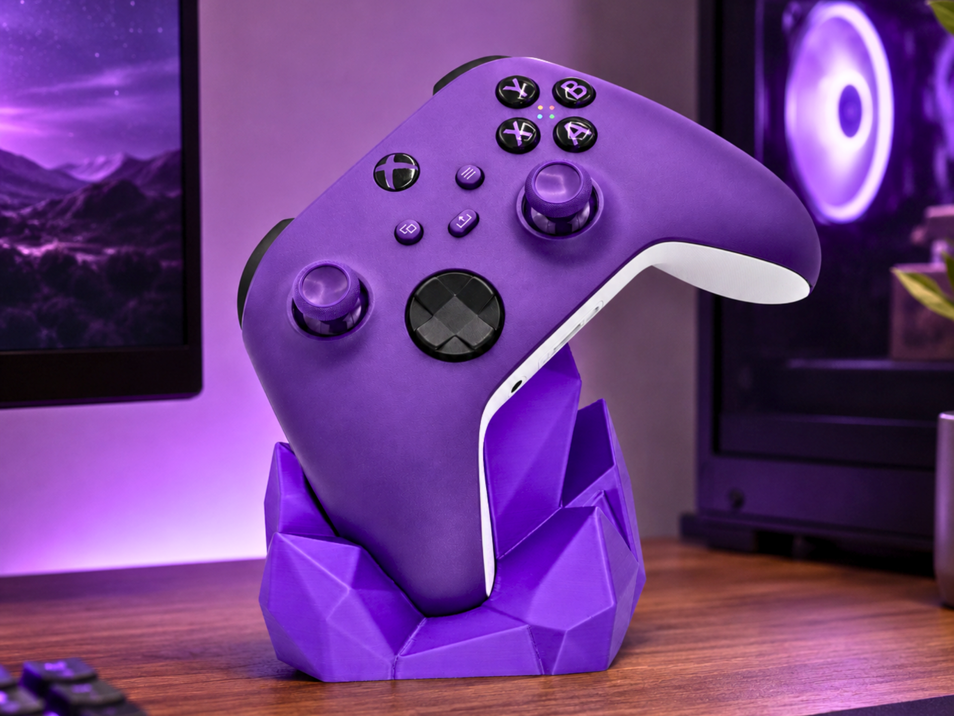 Minimalist Crystal Xbox Controller Stand