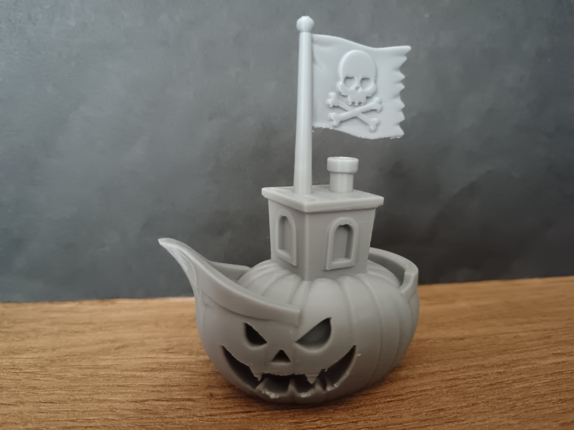 Halloween Benchy
