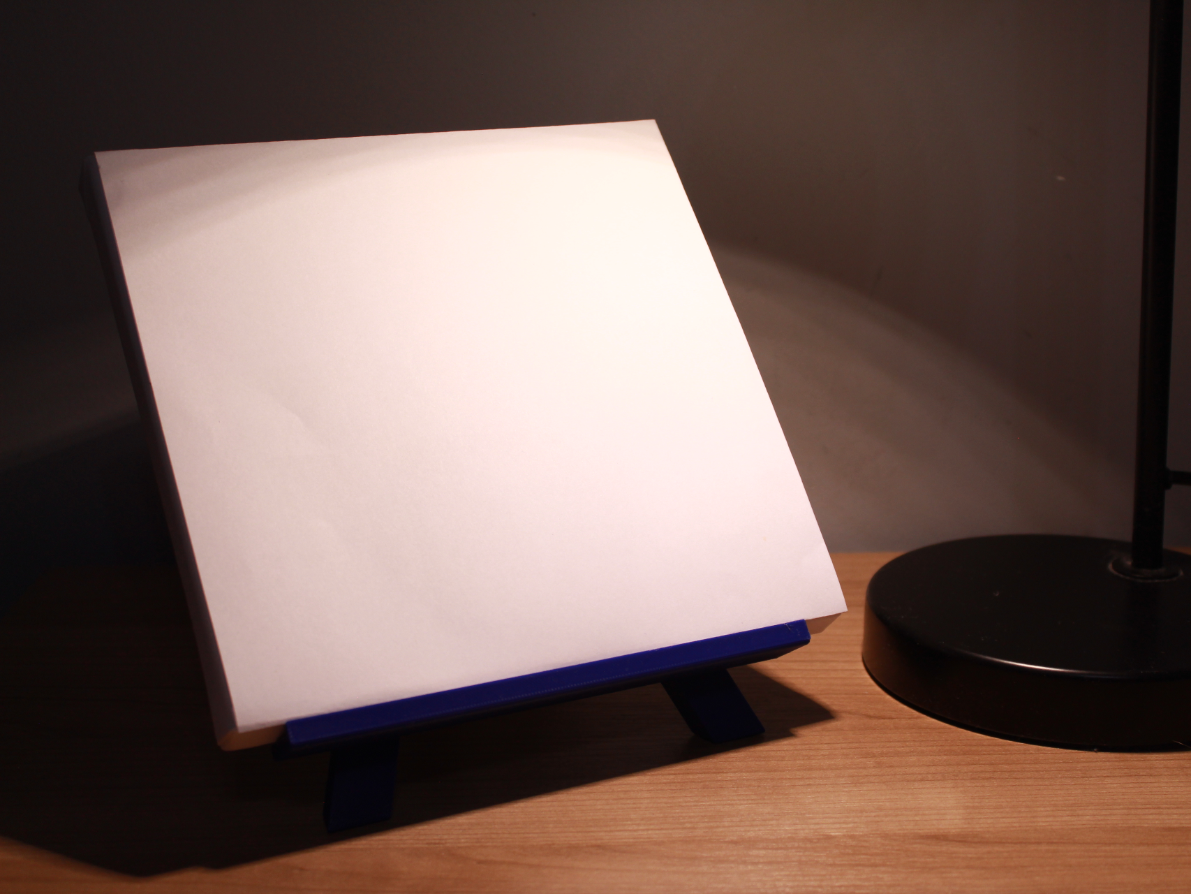 little canvas stand