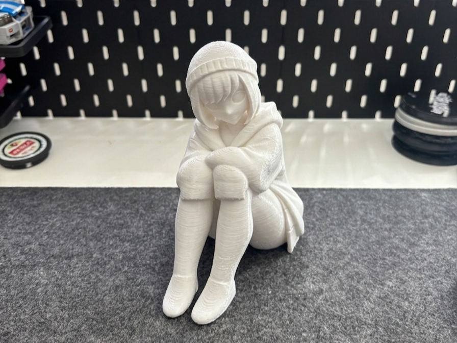 Winter Chill Anime Girl - Beanie & Hoodie Style