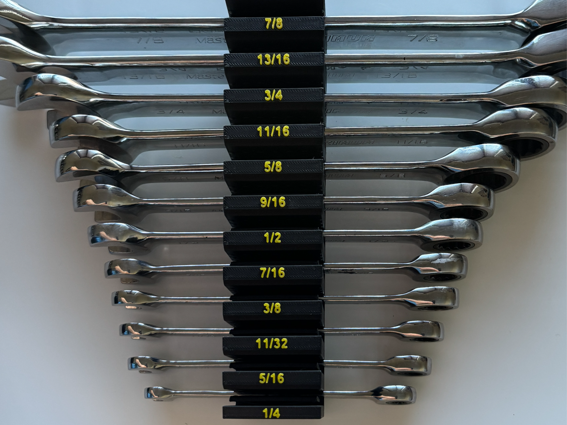 Gridfinity Modular Wrench Holder with Grip