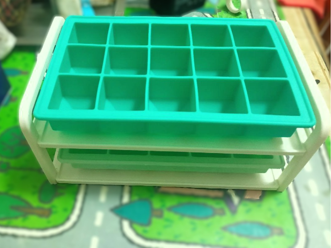 Organizador de bandejas de hielo