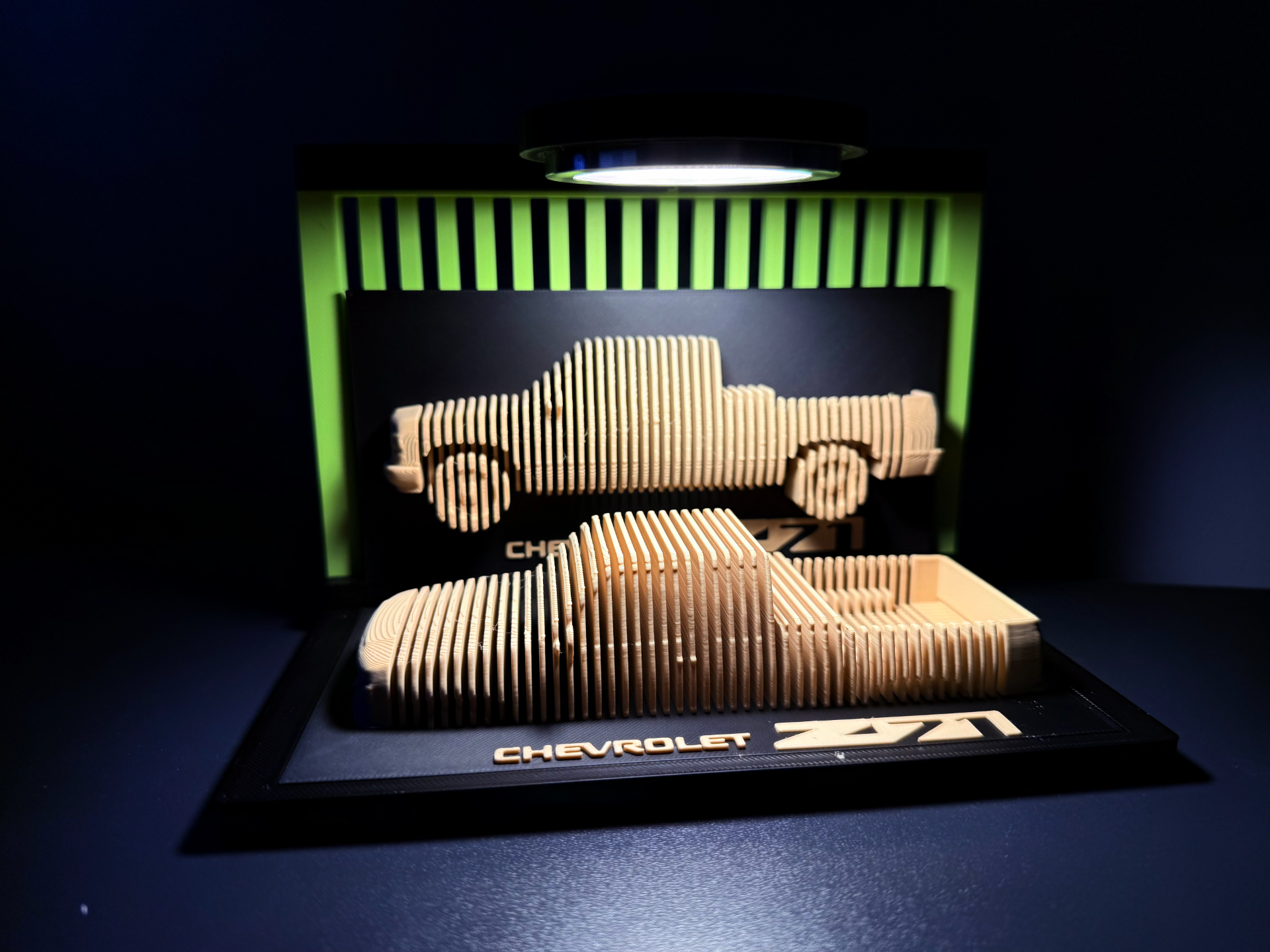 Chevrolet Silverado Z71 Pick Up - Layered Model!