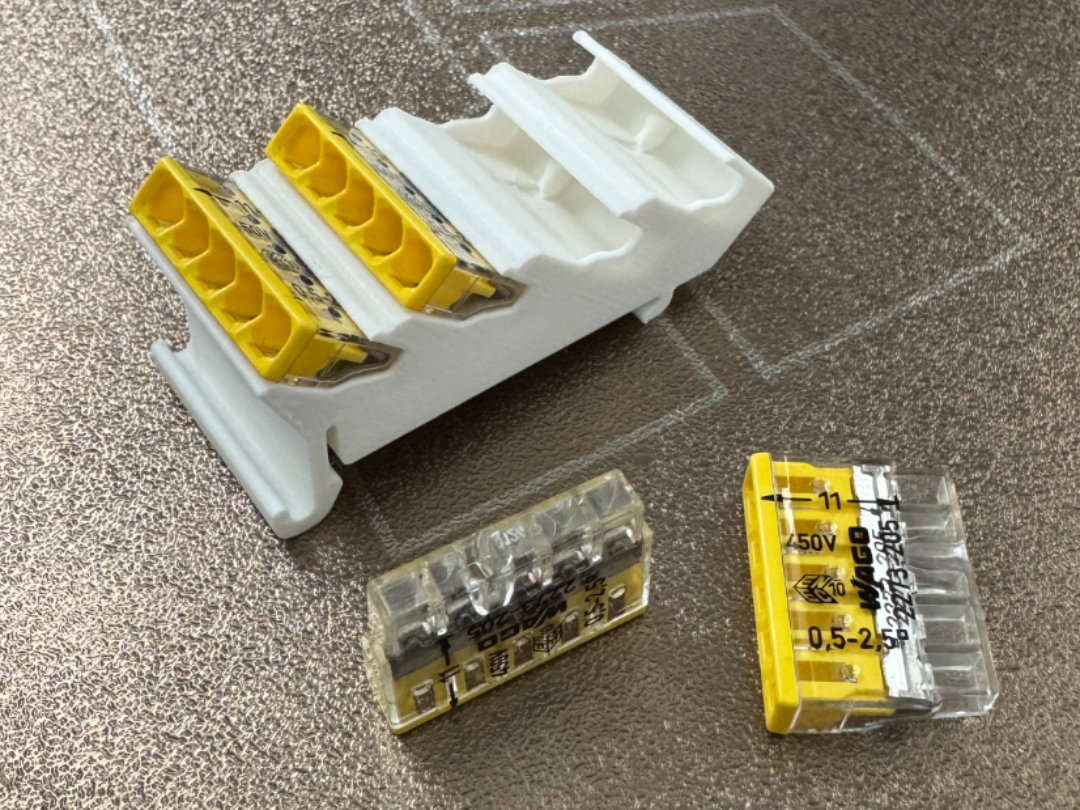 WAGO 2273 205 DIN Rail Mount