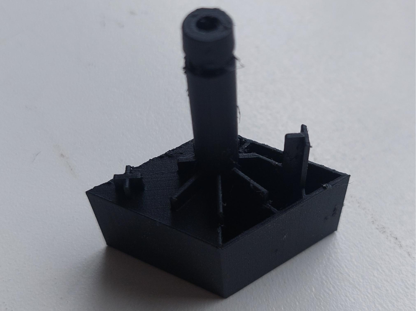 renault twingo trunk button