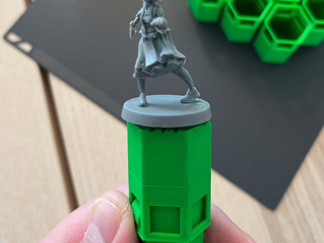 Miniature painting grip - fast swap - v1.1