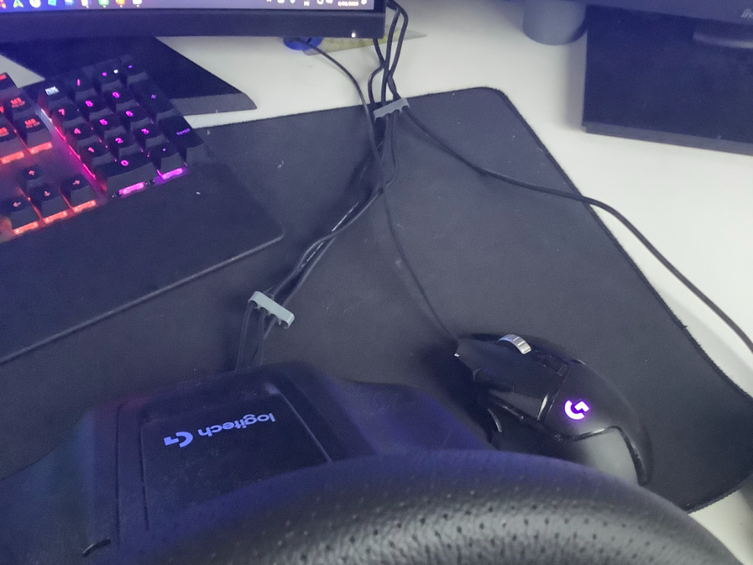 cable mangement for logitech g920