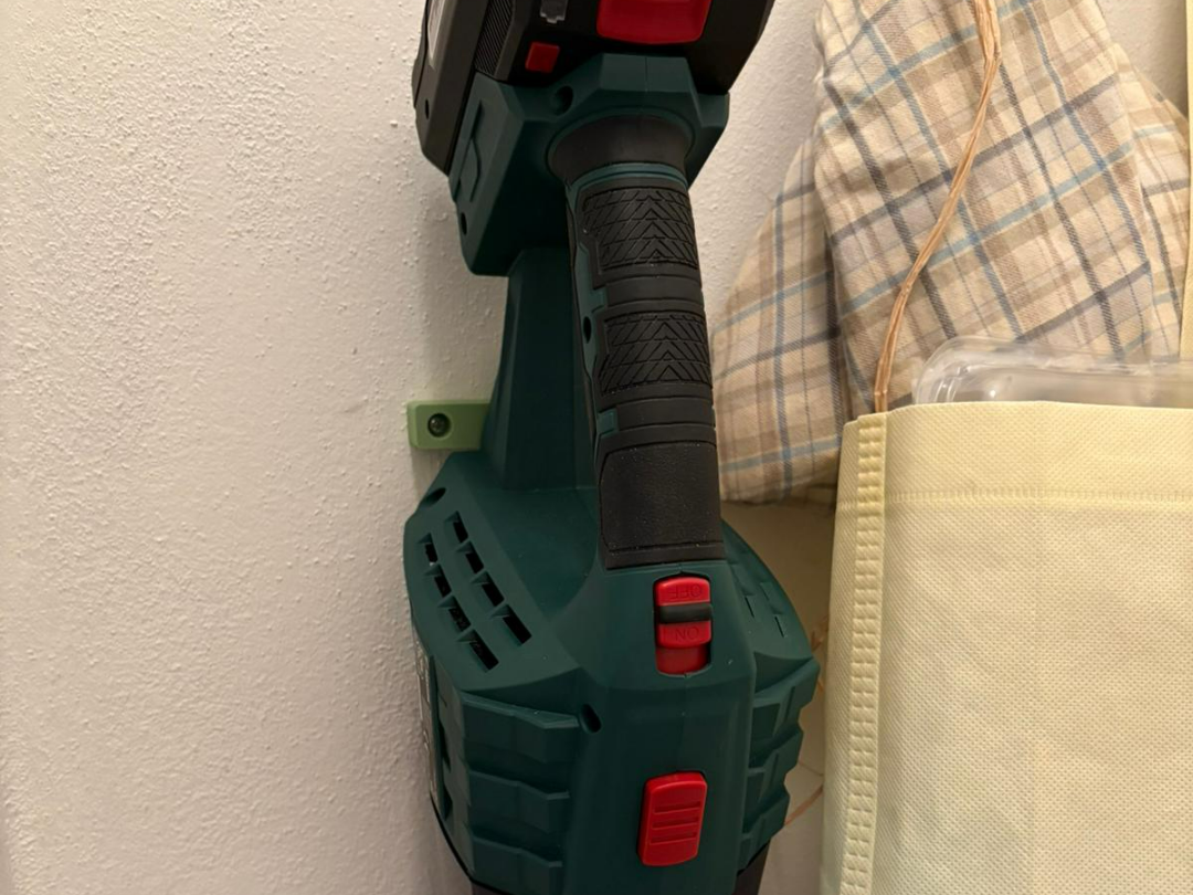 Parkside Vacuum Wall Stand