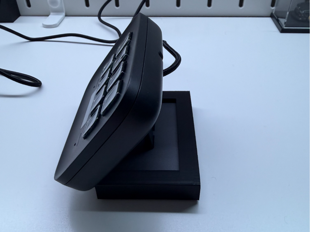 Rutschfeste Elgato Stream Deck NEO Halterung