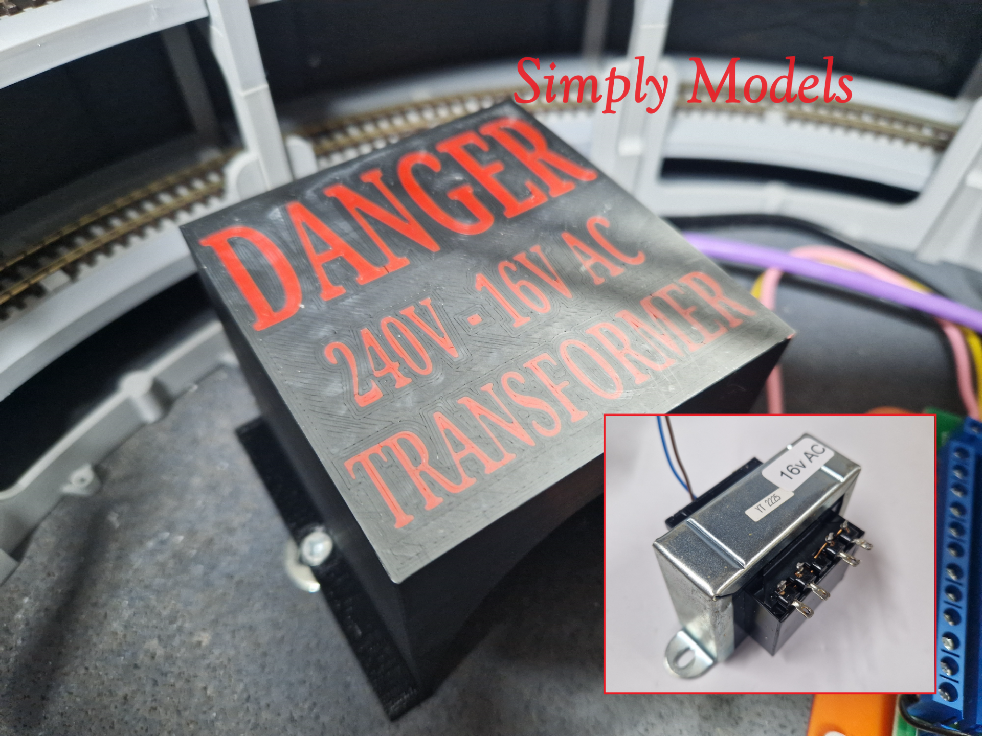 Gaugemaster 240v - 16/17v AC Transformer Cover