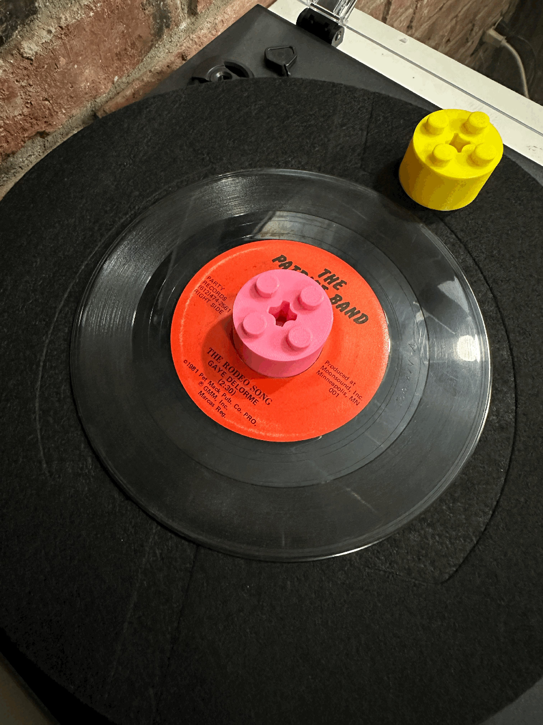 Lego 45 Vinyl Adapter