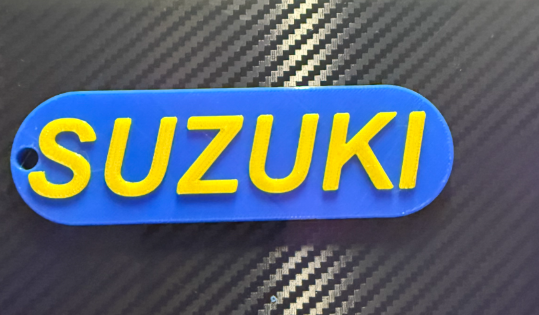 Schlüsselanhänger mit Suzuki Logo