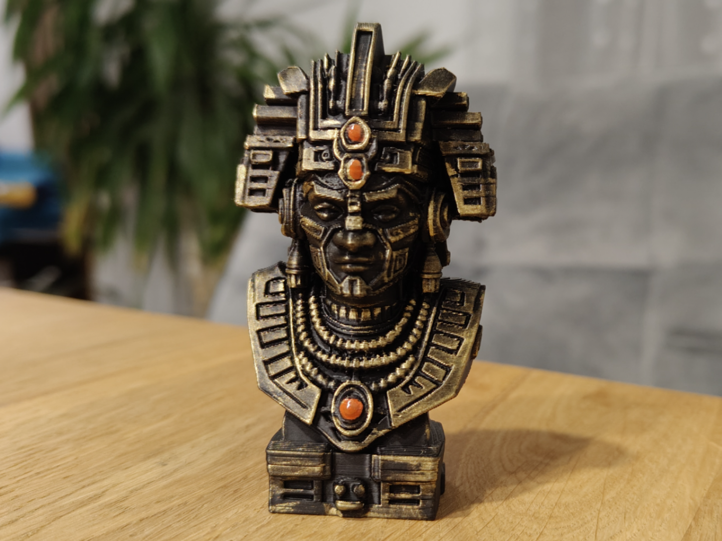 Aztec Sun Priest – Legacy of the Empire